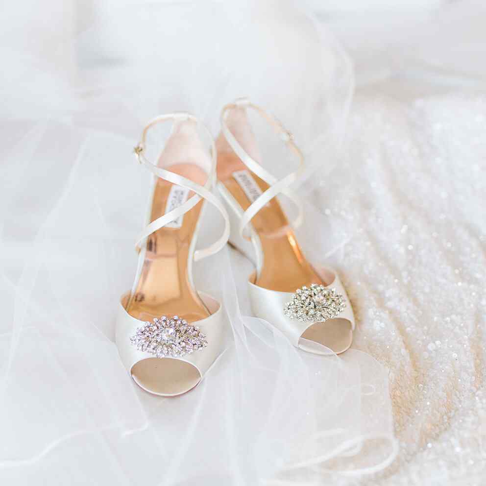 https://vitamemoria.ca/wp-content/uploads/2020/11/wedding_style_square_01.jpg